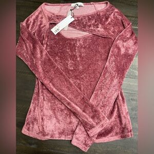NWT Red Haute Velvet Long Sleeve Top - Rose